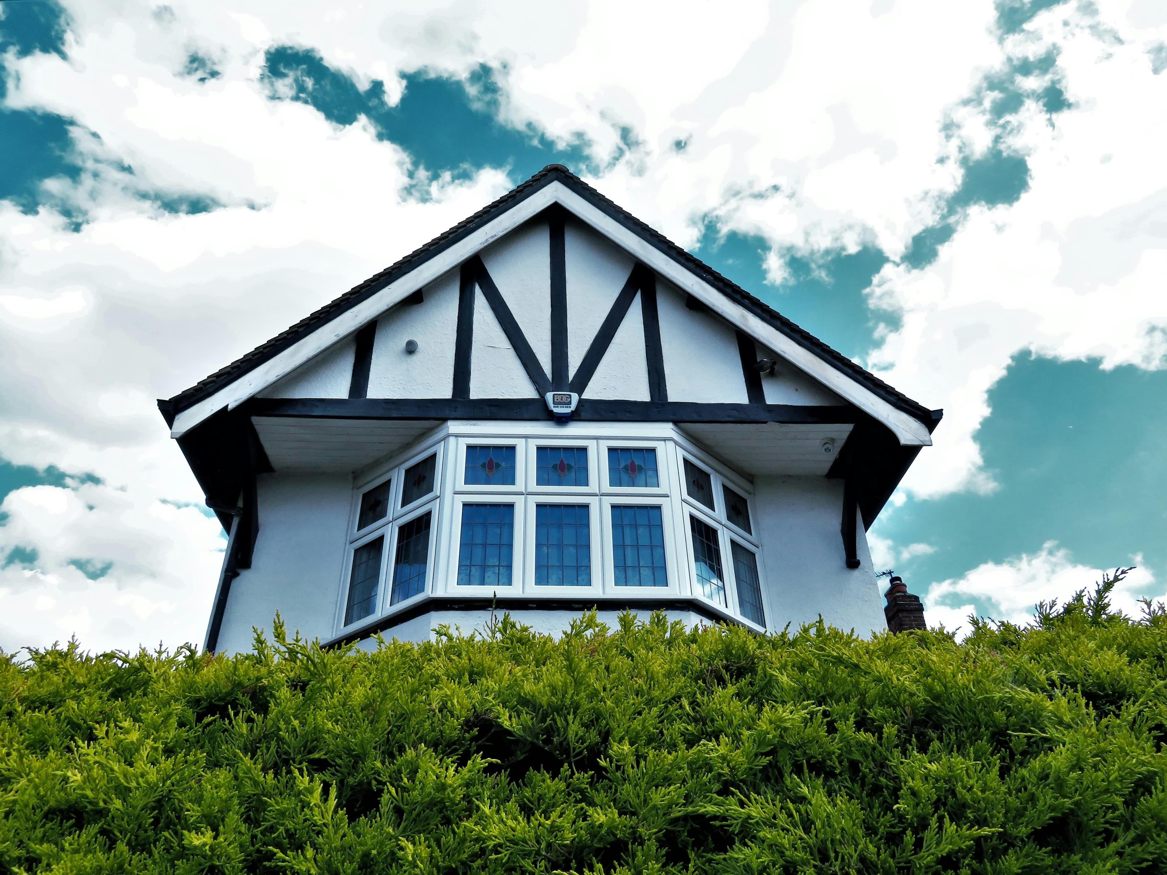 4 units of 2 Bedroom flats and 1 unit of 3 Bedroom setback on a full plot of Land